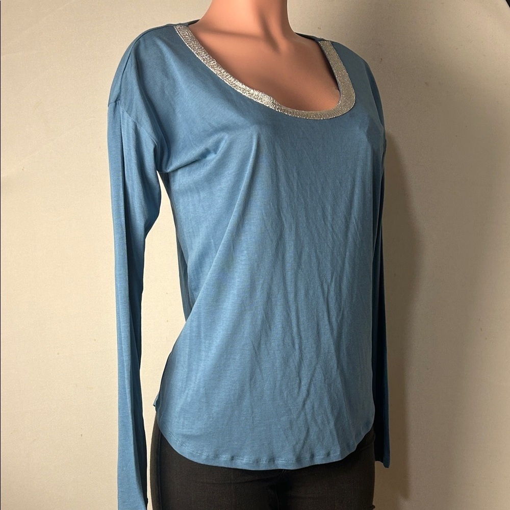 Michael Kors Women's Long Sleeve Blue Top w Silver Embellished Neckline Size M - Picture 1 of 10